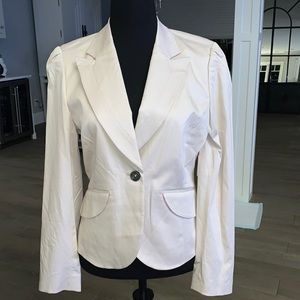 Robert Graham woman’s blazer.